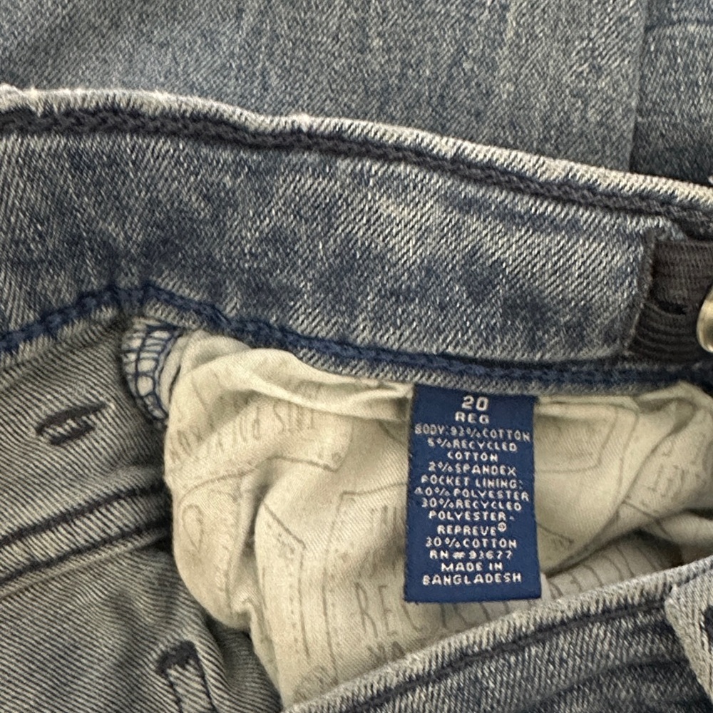 Arizona Jean Company Distressed Denim Jeans - Picture 10 of 10